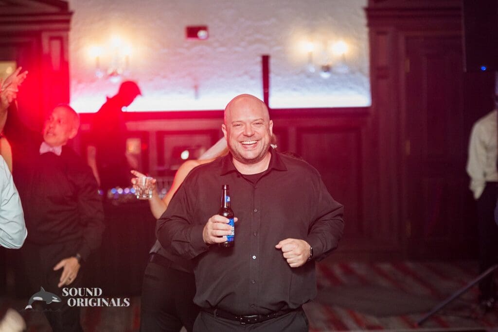 Radisson Hotel Cincinnati Riverfront Wedding // Nicole + Rick -