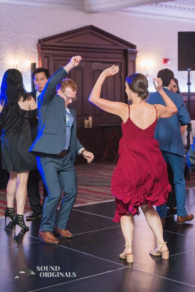 Radisson Hotel Cincinnati Riverfront Wedding // Nicole + Rick -