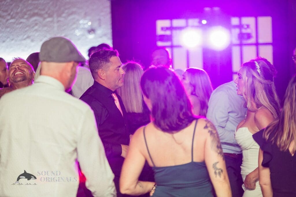 Radisson Hotel Cincinnati Riverfront Wedding // Nicole + Rick -