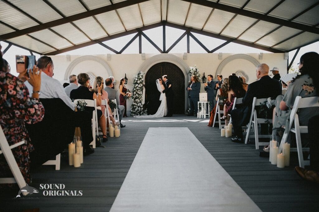 The first kiss at the Stoney Ridge Villa Wedding