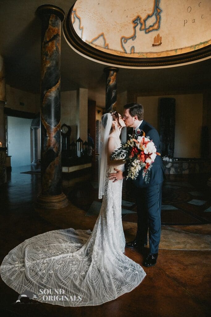 Wedding photographer captures romantic portrait of couple at Stoney Ridge Villa Wedding