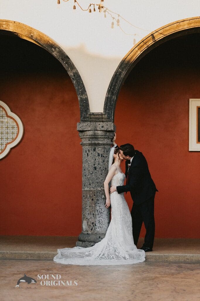 Photographer captures romantic portrait at Stoney Ridge Villa Wedding