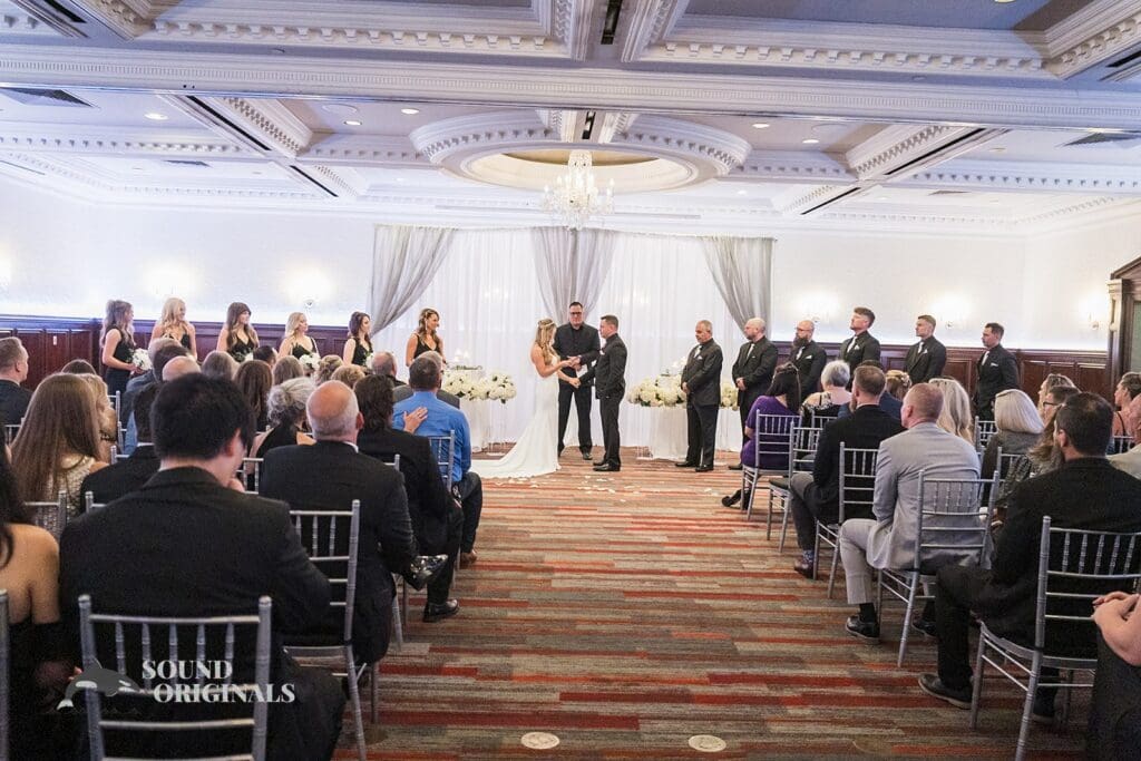 Radisson Hotel Cincinnati Riverfront Wedding // Nicole + Rick -