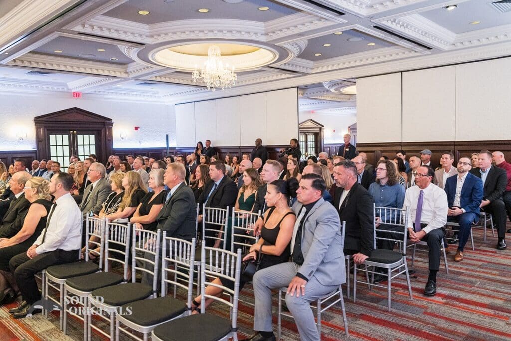 Radisson Hotel Cincinnati Riverfront Wedding // Nicole + Rick -