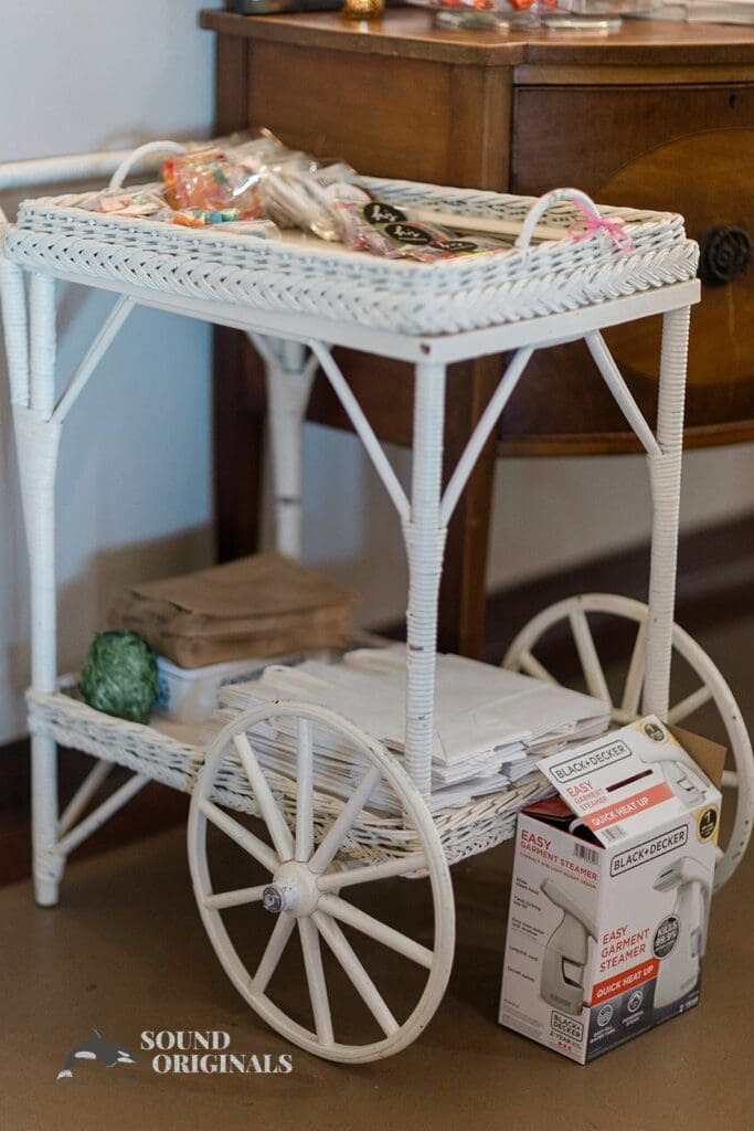 Jennifer + Mark Lake Forest Park Civic Club Wedding // Jennifer + Mark -