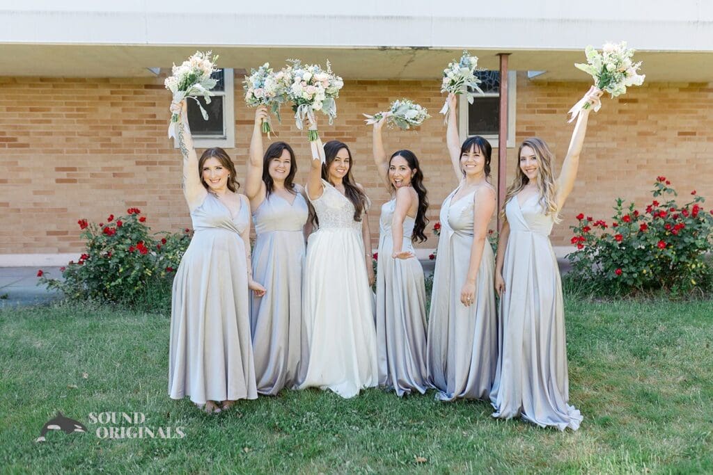 Jennifer + Mark Lake Forest Park Civic Club Wedding // Jennifer + Mark -