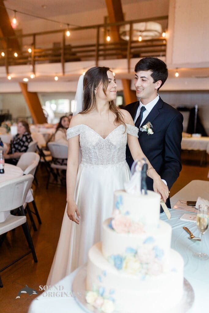 Jennifer + Mark Lake Forest Park Civic Club Wedding // Jennifer + Mark -