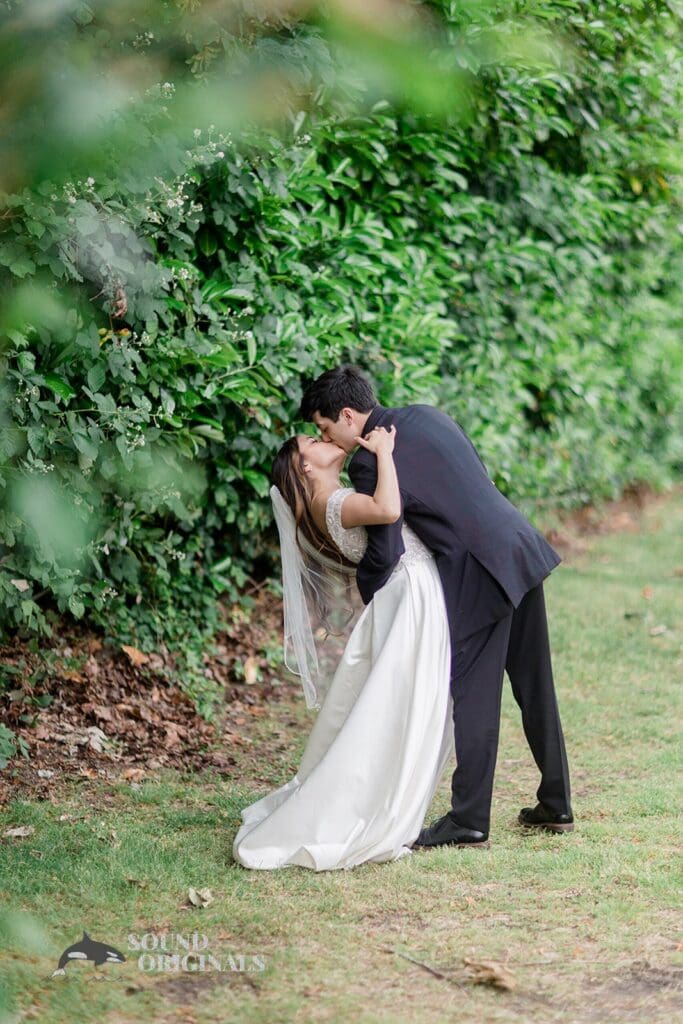 Jennifer + Mark Lake Forest Park Civic Club Wedding // Jennifer + Mark -