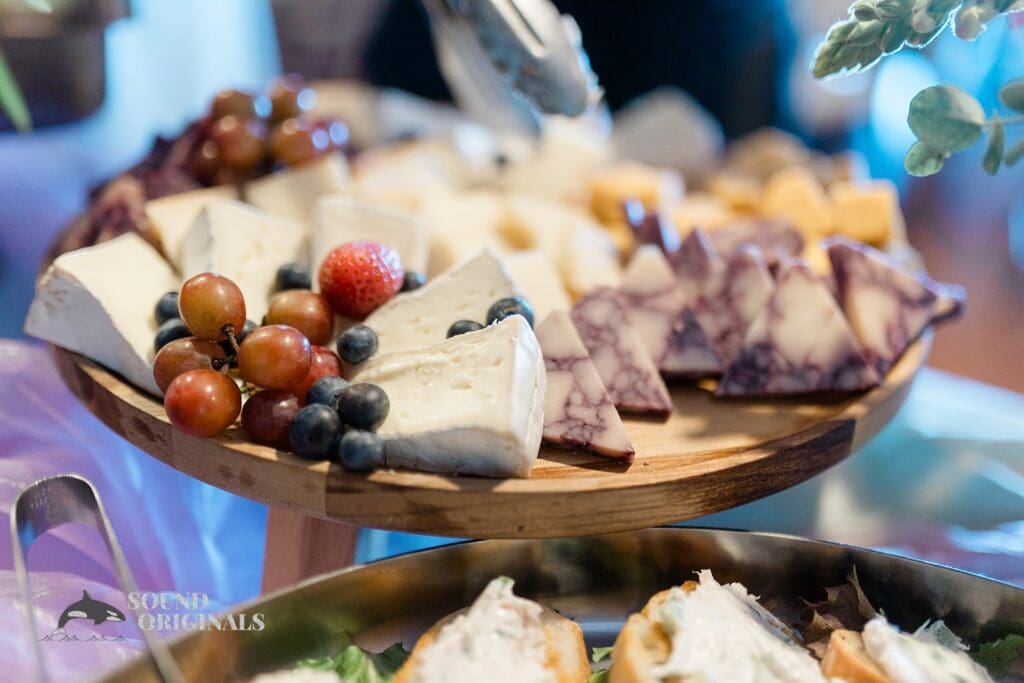 Jennifer + Mark Lake Forest Park Civic Club Wedding // Jennifer + Mark -