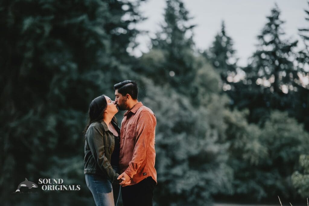Lindsey + Humberto Mount Tabor Engagement // Lindsey + Humberto -