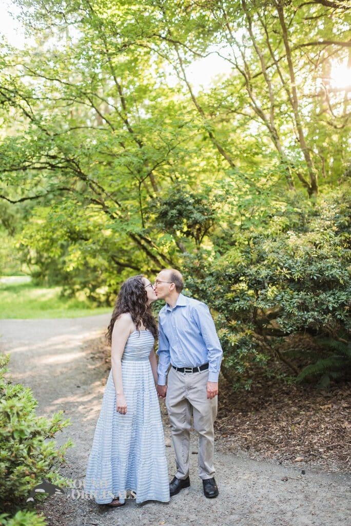 25 STUNNING Locations for Engagement Photos in Seattle -