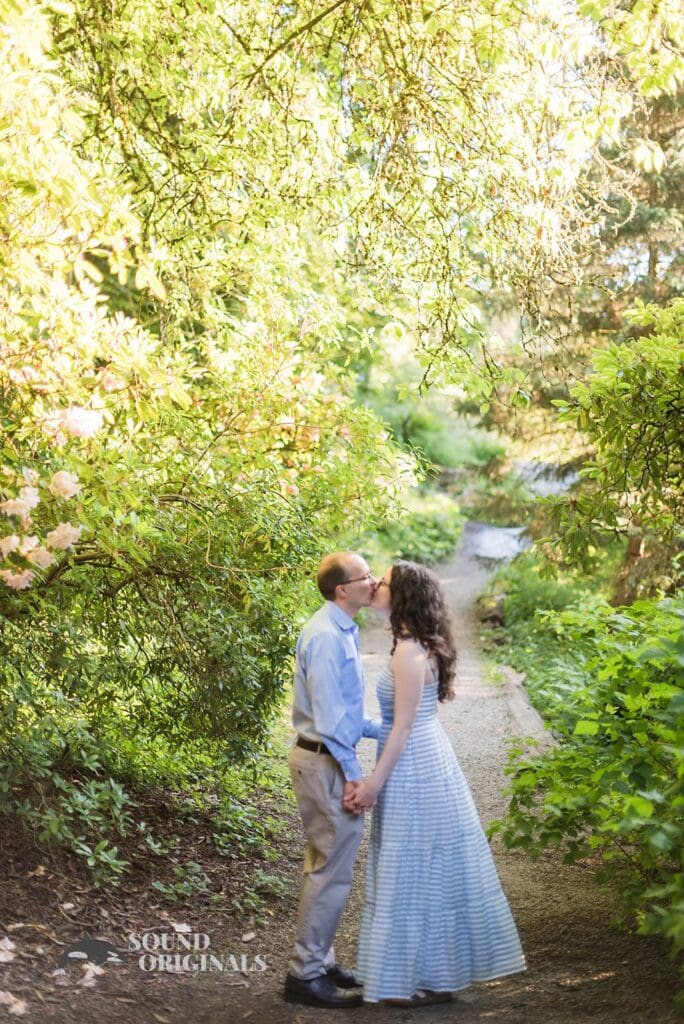 25 STUNNING Locations for Engagement Photos in Seattle -