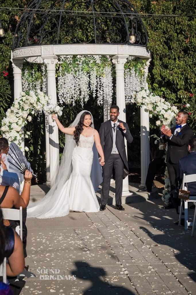 Abishai + Rianna Why Fall Is San Francisco’s Secret “Second Summer” for Wedding Photos -