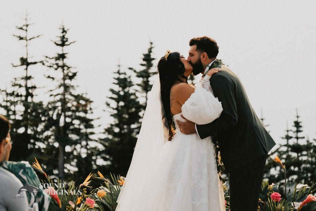 Crystal Mountain Resort Wedding // Jalyn + Logan -