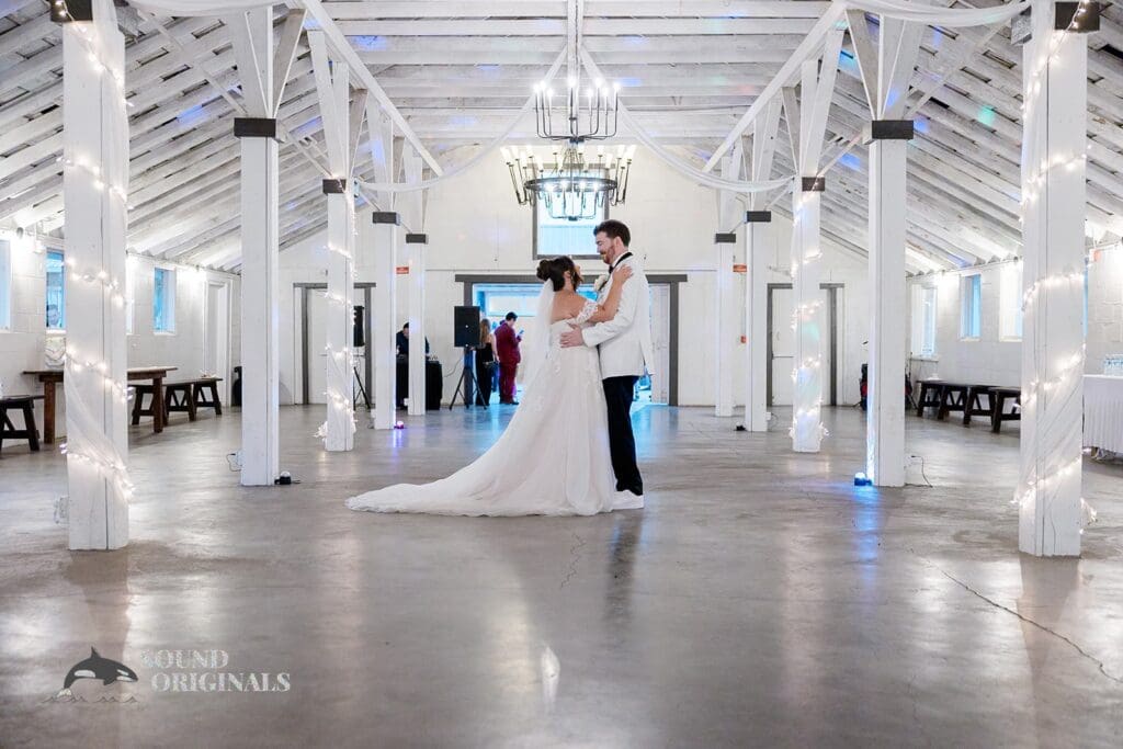 Dairyland Wedding // Dagney + Cameron -