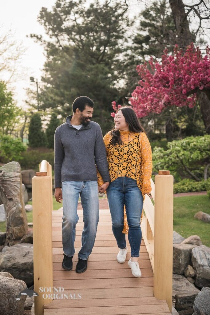 perfect couple moment at Osaka Garden