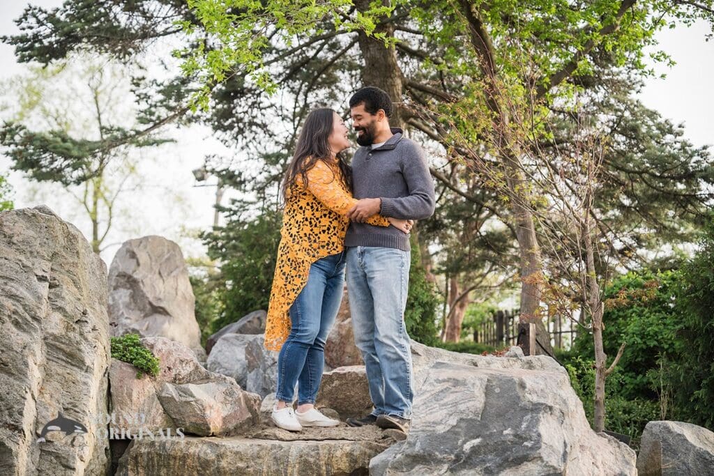 couple gazing lovingly at each other at Osaka Garden
