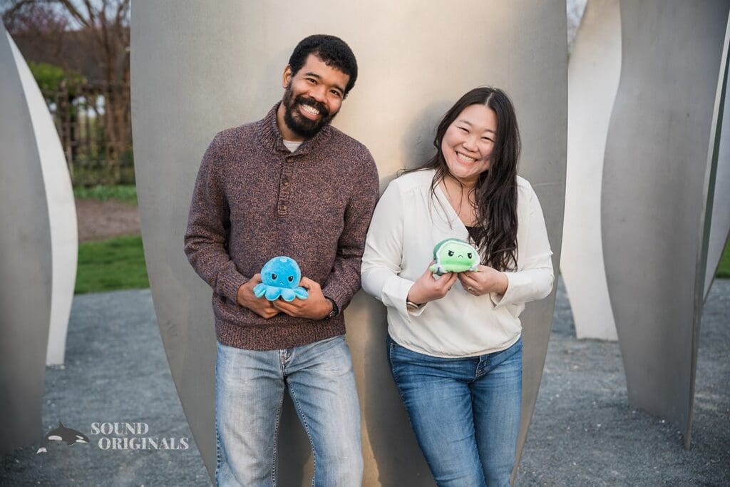 couple with big smiles at Osaka Garden