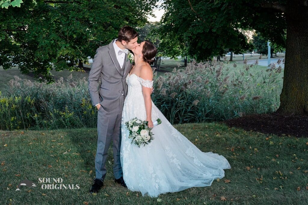 Hyatt Regency Schaumburg Wedding // Kaelyn + Tyler -