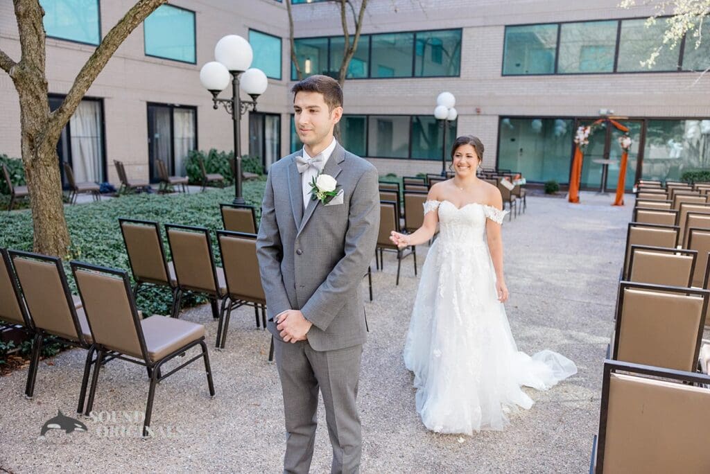 Hyatt Regency Schaumburg Wedding // Kaelyn + Tyler -