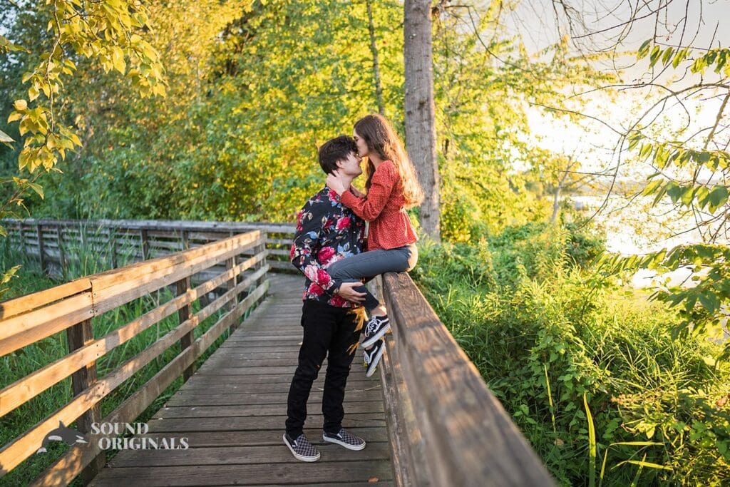 25 STUNNING Locations for Engagement Photos in Seattle -