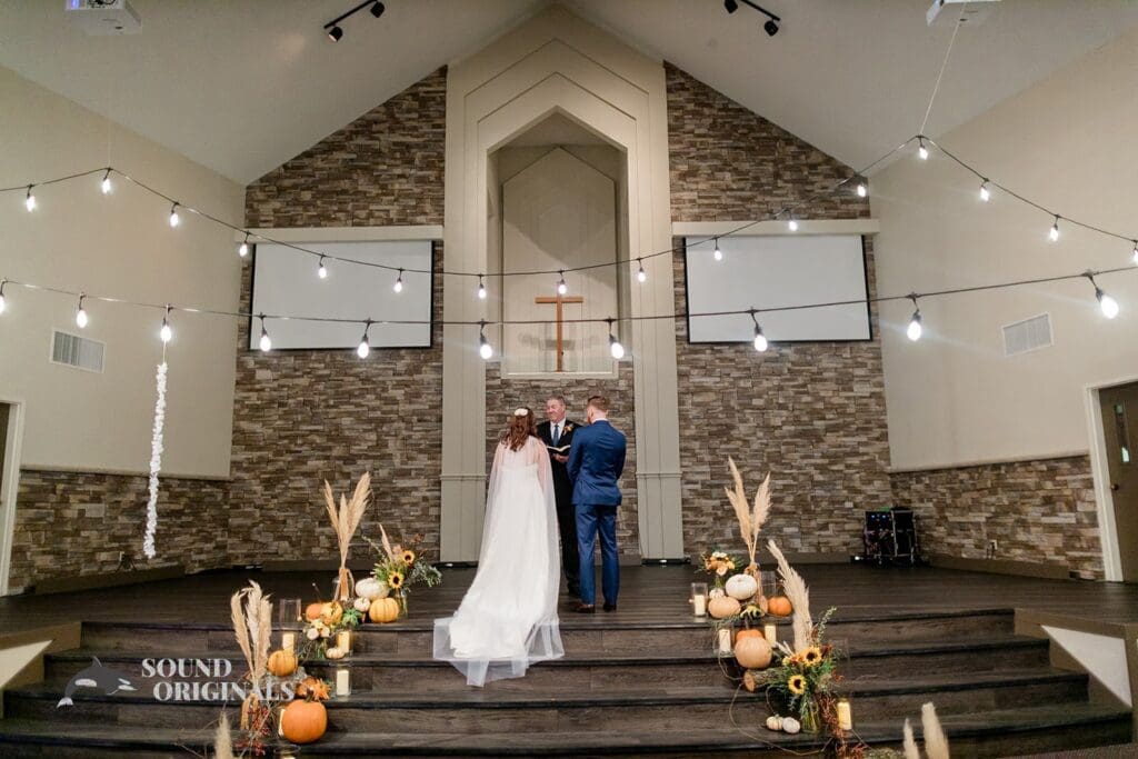 Lakeridge Bible Church Wedding // Amanda + Trevor -