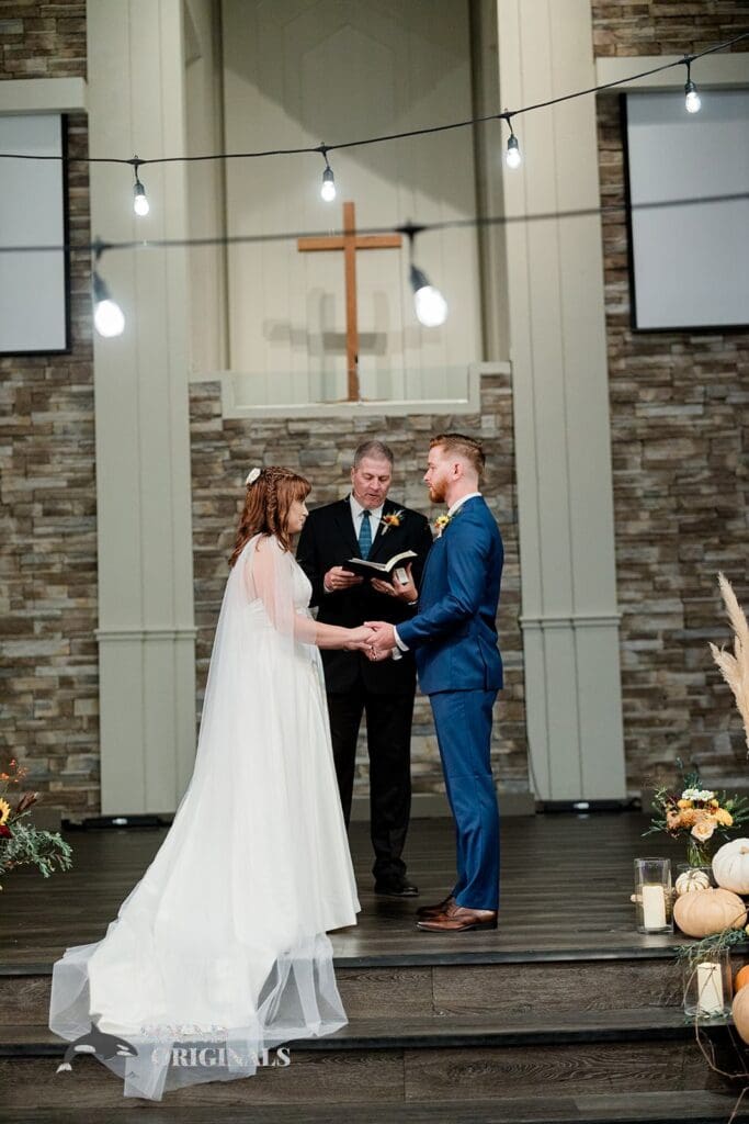 Lakeridge Bible Church Wedding // Amanda + Trevor -