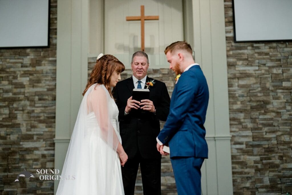 Lakeridge Bible Church Wedding // Amanda + Trevor -