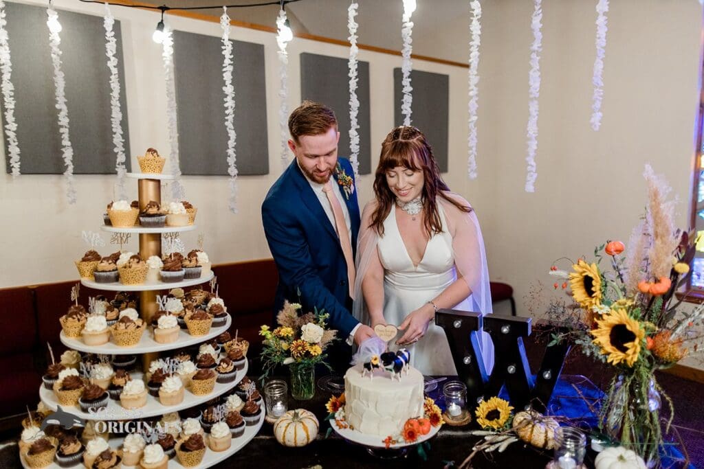 Lakeridge Bible Church Wedding // Amanda + Trevor -