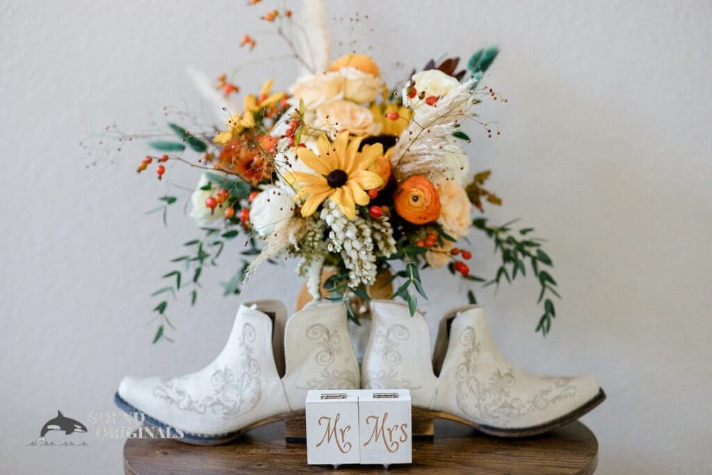 Lakeridge Bible Church Wedding // Amanda + Trevor -