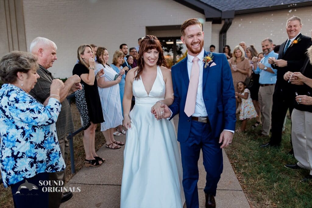 Lakeridge Bible Church Wedding // Amanda + Trevor -