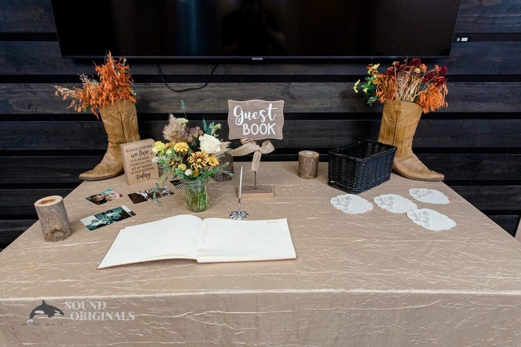 Lakeridge Bible Church Wedding // Amanda + Trevor -