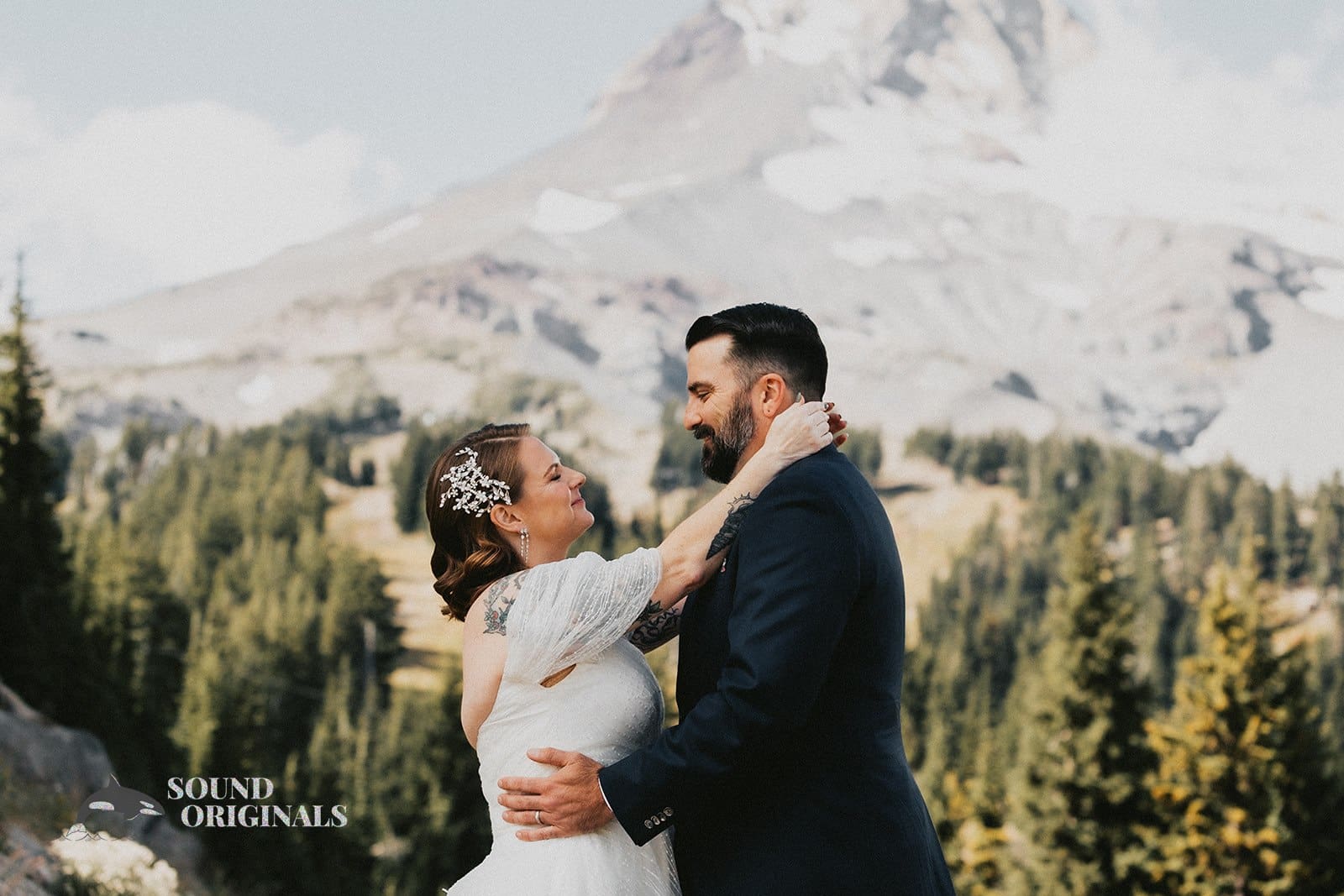 Mount Hood Cooper Spur Wedding // Tawny + Michael -