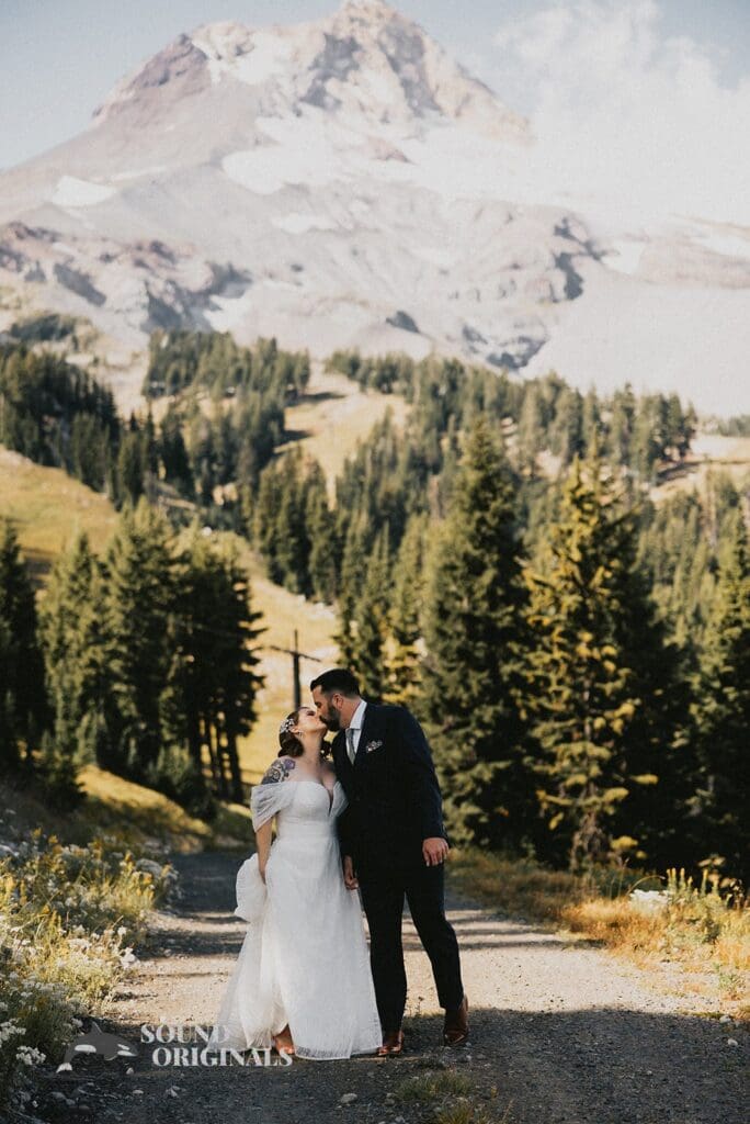 Mount Hood Cooper Spur Wedding // Tawny & Michael -