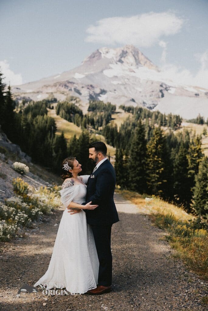 Mount Hood Cooper Spur Wedding // Tawny & Michael -