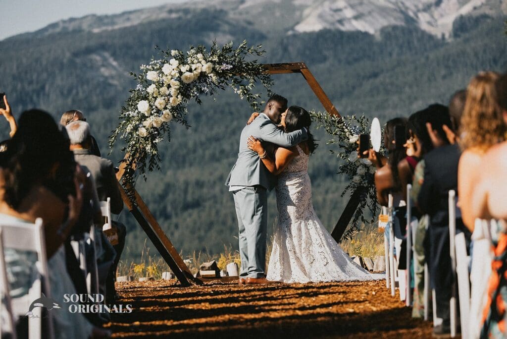 Mount Hood Skibowl Wedding // Nisa + Edgar -