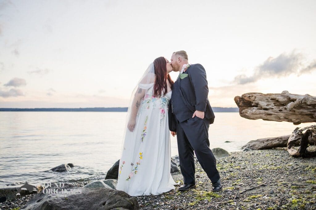 Normandy Park Community Club Wedding // Angela + Caleb -