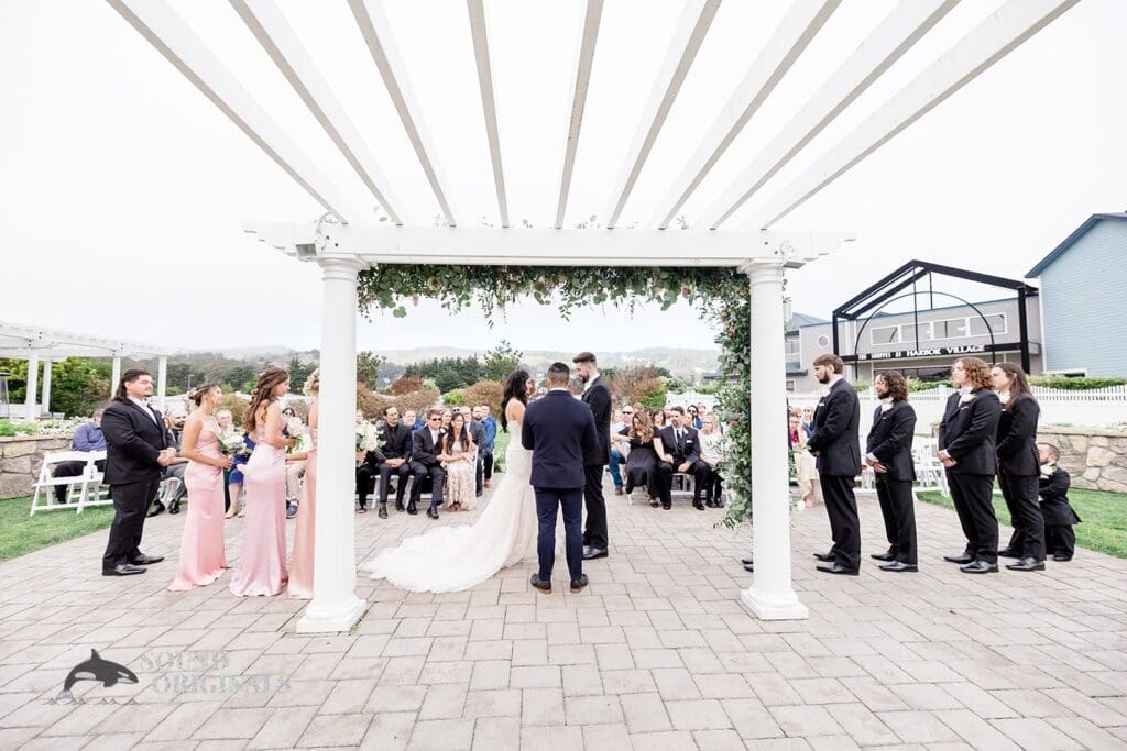 Derrick + Maddie Why Fall Is San Francisco’s Secret “Second Summer” for Wedding Photos -