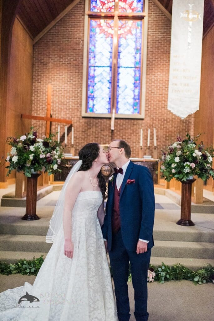 Rainier Chapter House Wedding // Rachel & Robbie -