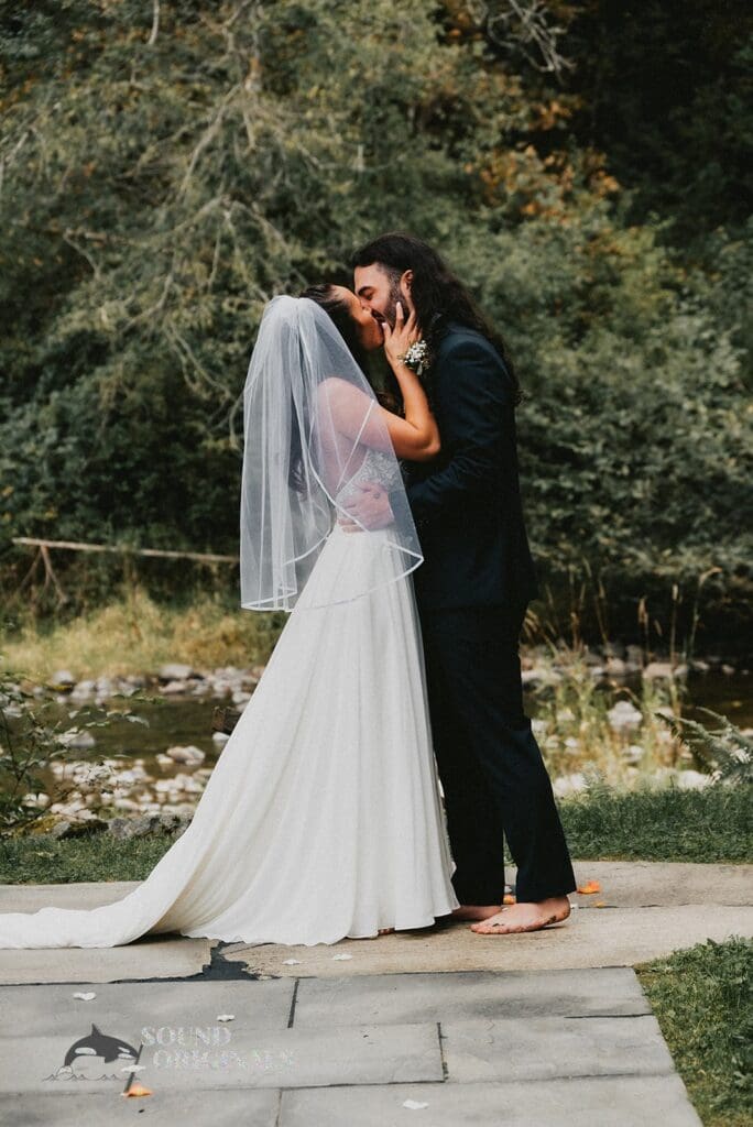 River Valley Oasis Wedding // Steven + Xuxa -