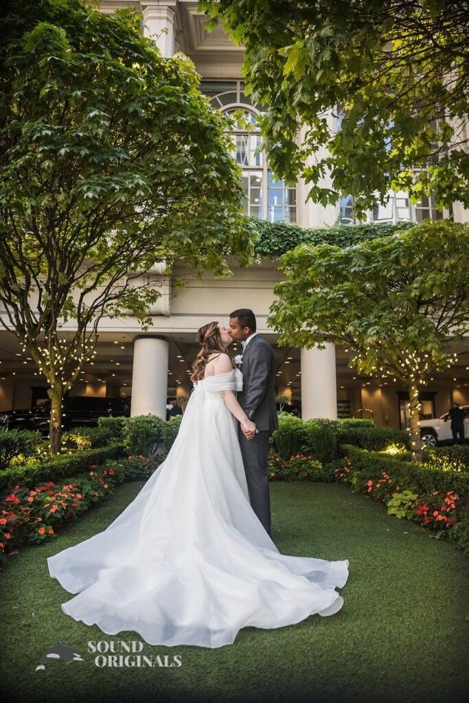 Brianna + Vishnu W Seattle Wedding // Brianna + Vishnu -