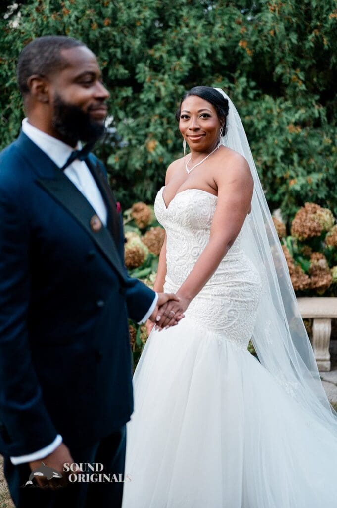 Mikiela + Brandan Woman's Club of Evanston Wedding // Mikiela + Brandan -