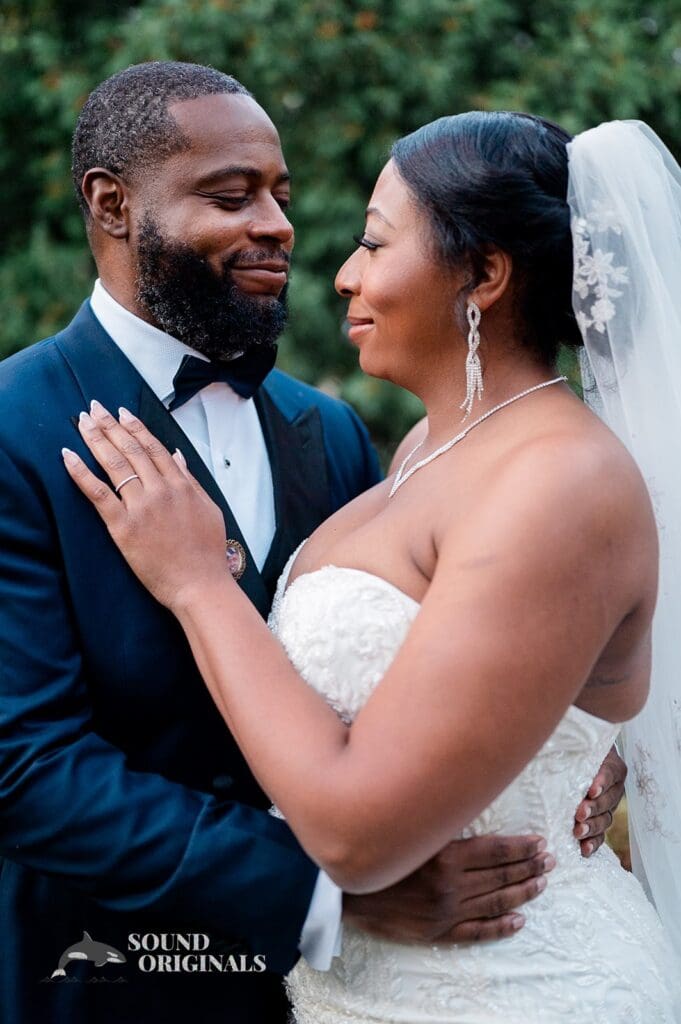 Mikiela + Brandan Woman's Club of Evanston Wedding // Mikiela + Brandan -