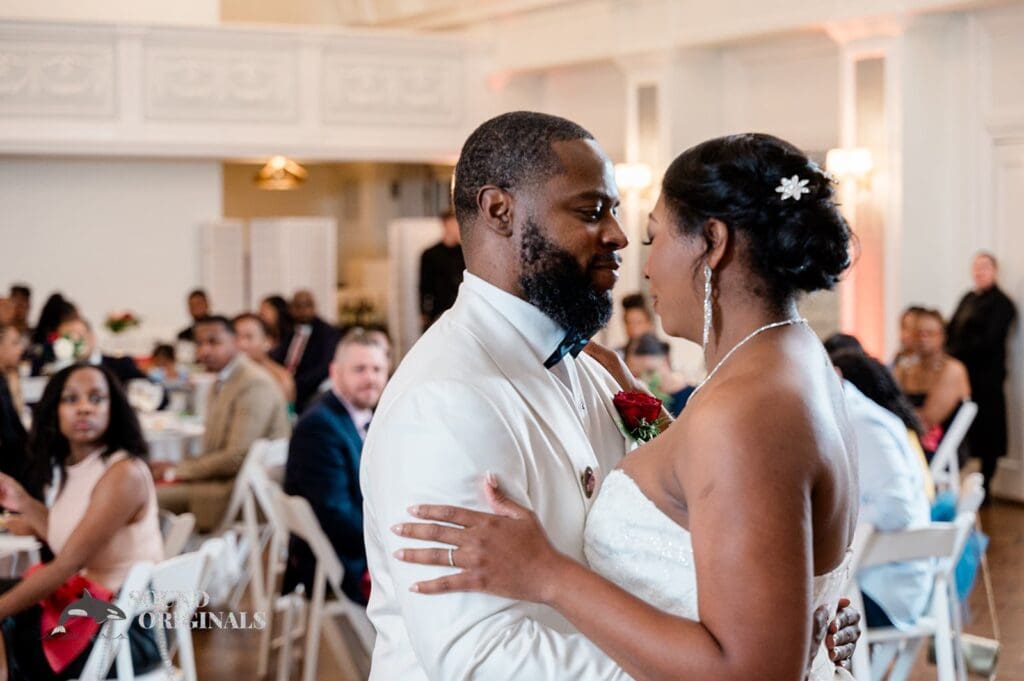 Mikiela + Brandan Woman's Club of Evanston Wedding // Mikiela + Brandan -
