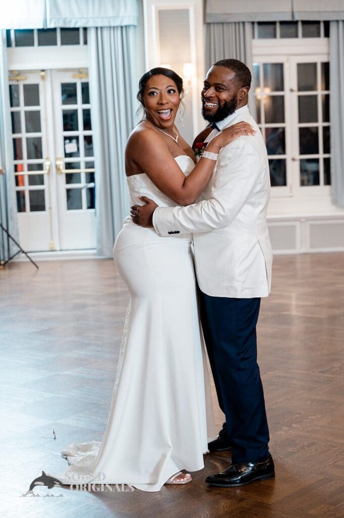 Mikiela + Brandan Woman's Club of Evanston Wedding // Mikiela + Brandan -