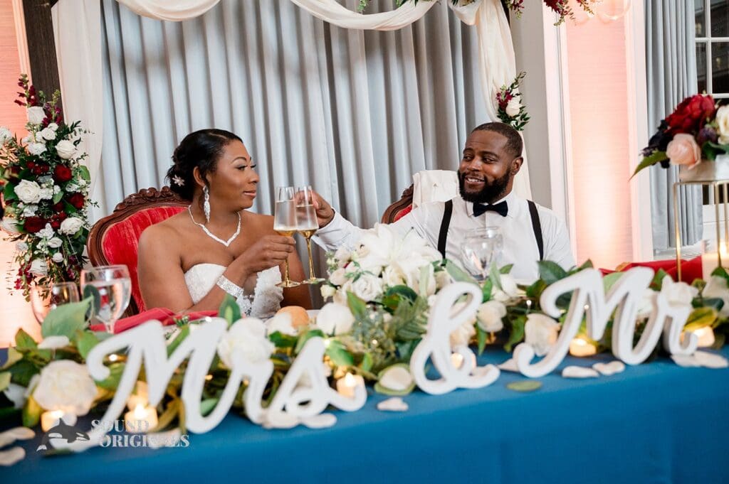 Mikiela + Brandan Woman's Club of Evanston Wedding // Mikiela + Brandan -
