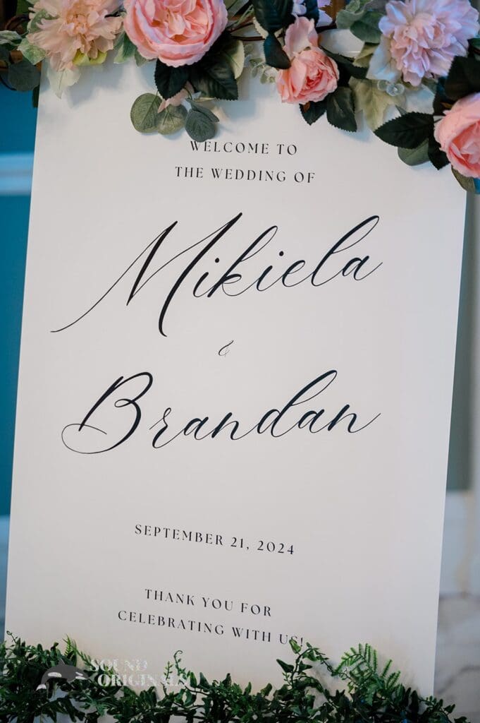 Mikiela + Brandan Woman's Club of Evanston Wedding // Mikiela + Brandan -
