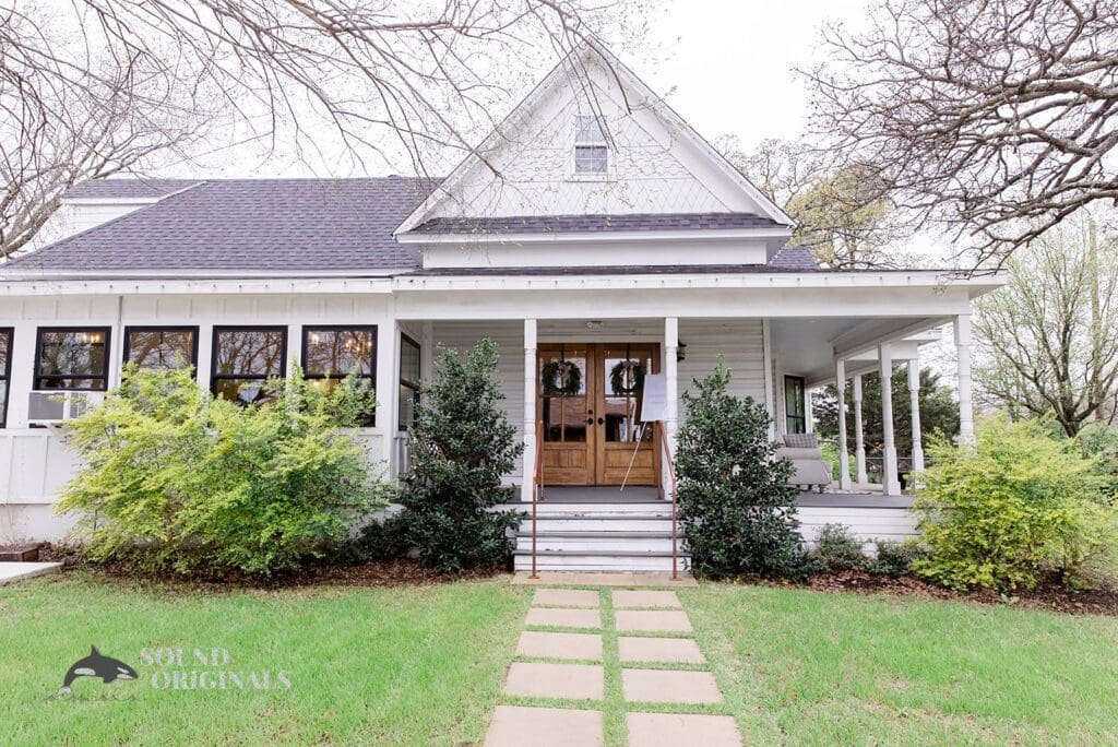 Manor 402 Wedding // Catherine + Joseph -