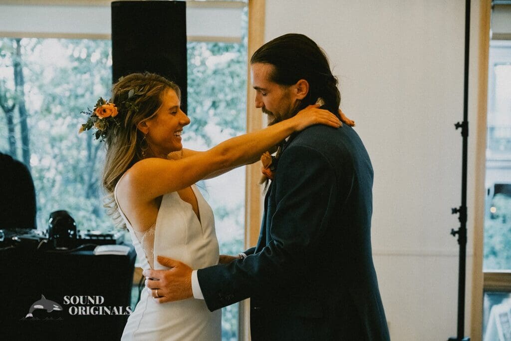 Photographer captures romantic moment of bride and groom in Rembrandt Yard Wedding