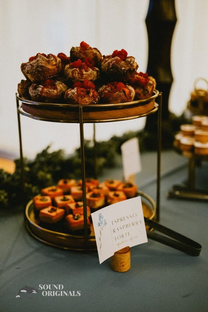 Mouthwatering desserts available in Rembrandt Yard Wedding